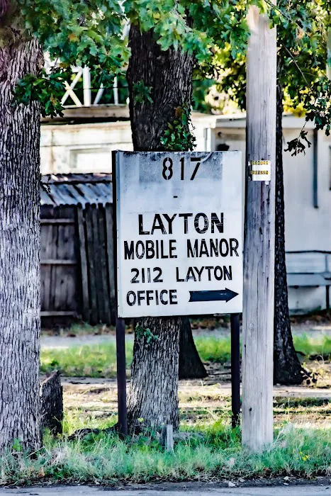 Layton Mobile Manor Picture 2
