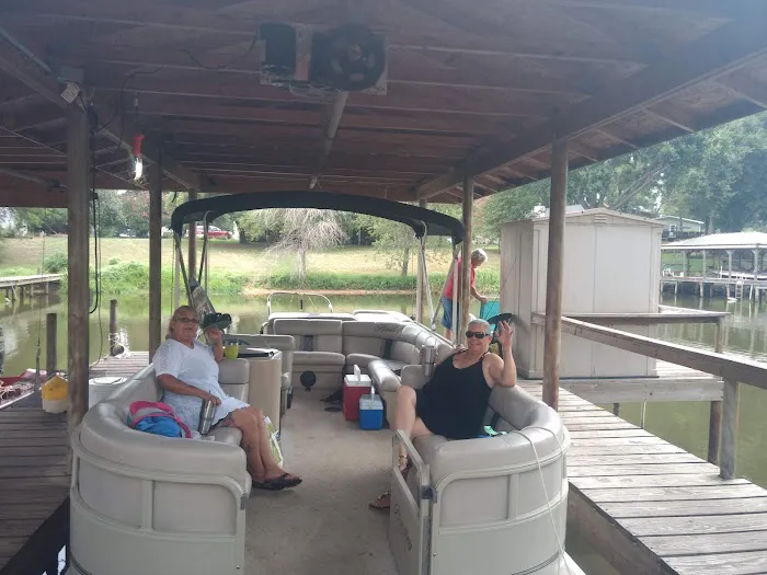 Camper's Cove Picture 4