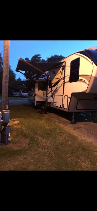 Cross RV Park Picture 3