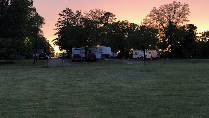 Cross RV Park Picture 10