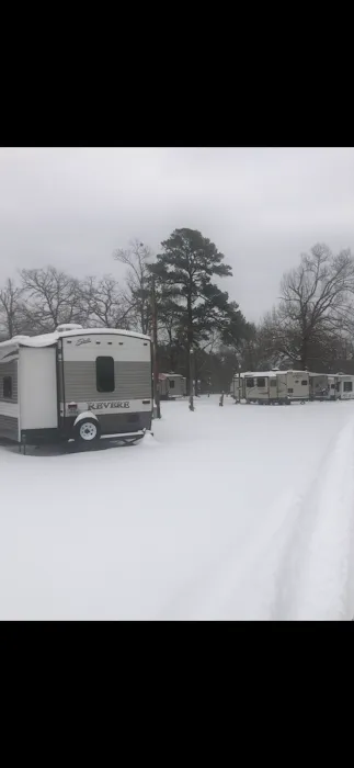 Cross RV Park Picture 8