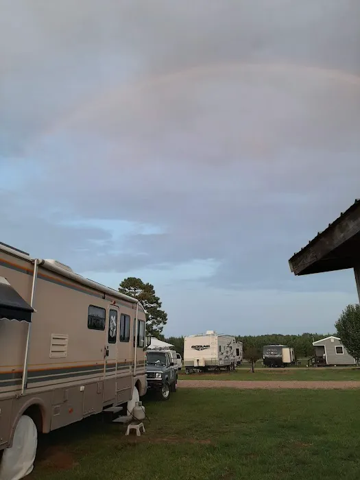 Whispering Pines RV Park & Lodging Picture 5