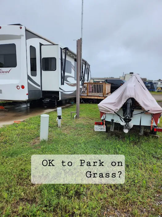 Lake Palestine RV Resort Picture 6