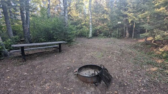 Island Lake Campsite #9 Picture 2