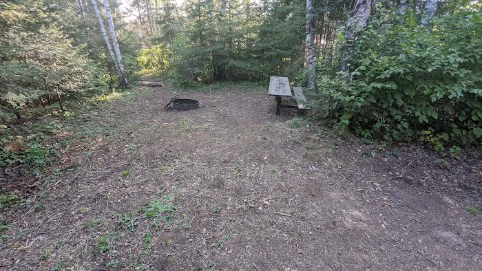 Island Lake Campsite #9 Picture 1