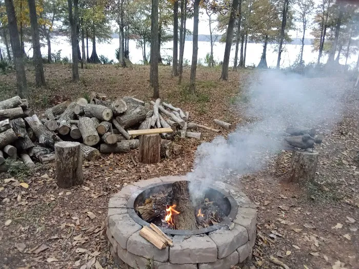 Lake Erling RV Park Picture 10
