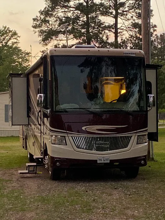 Farmers Branch RV Park Picture 8