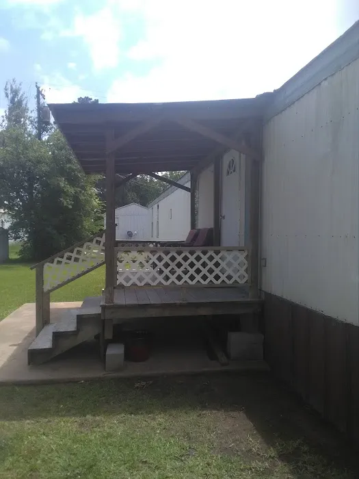 Green Acres Mobile Home Park Picture 9