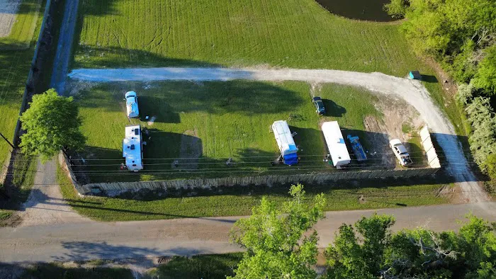 Pop's Place RV Park Picture 5