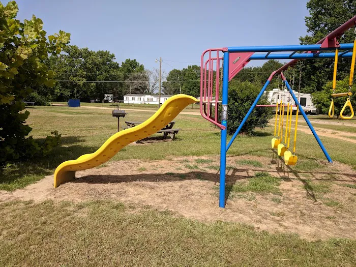 Bobcat Hollar RV Park Picture 5