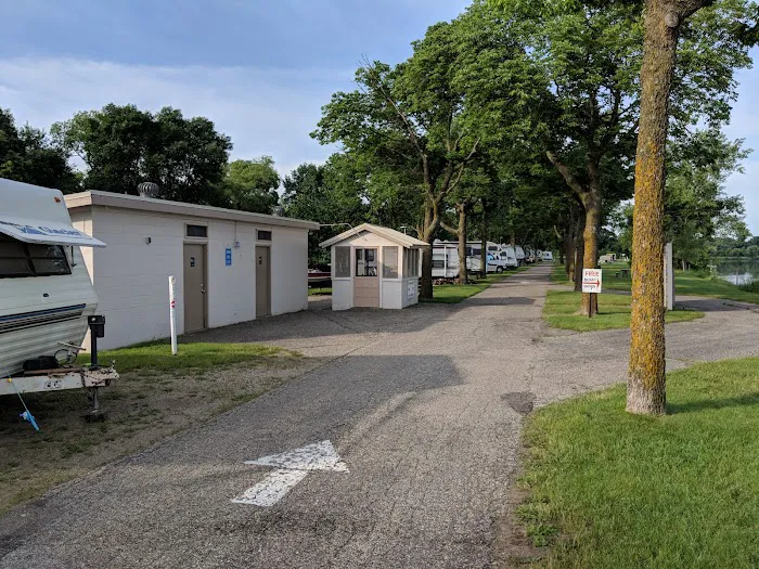 Lake Ripley Campgrounds Picture 6