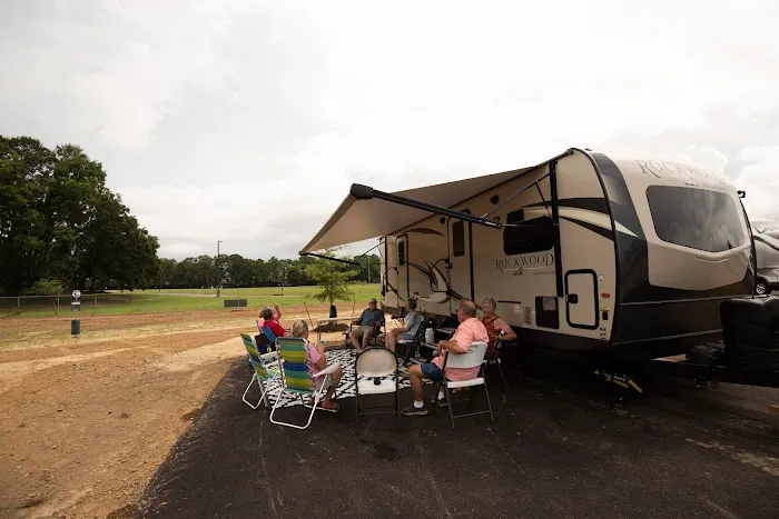 Parkside RV Park Picture 4