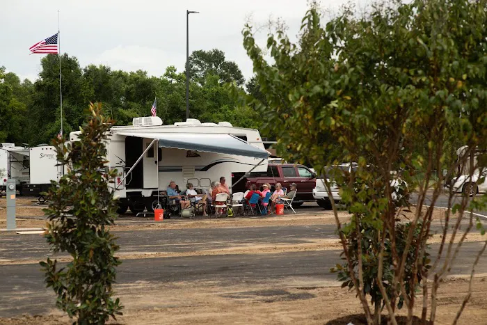 Parkside RV Park Picture 9