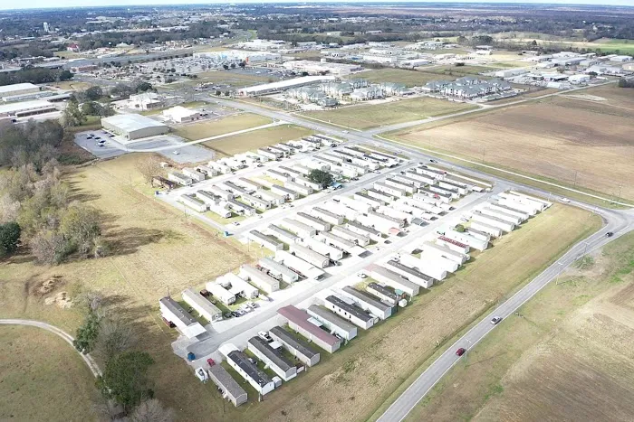 Belle Place Mobile Home Park Picture 6
