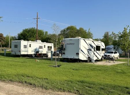 Currie’s Cozy Campground