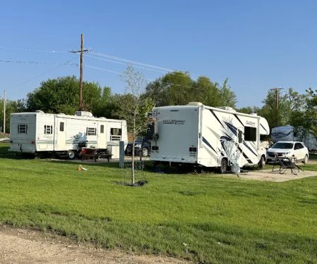 Currieu2019s Cozy Campground