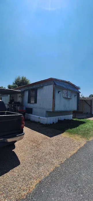Willow Springs Moblie Home Village Picture 1