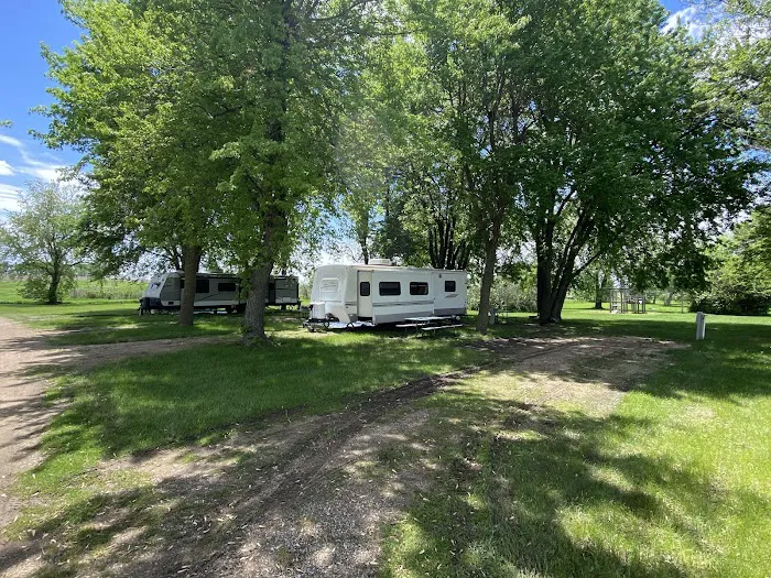 Town & Country Campground Picture 7