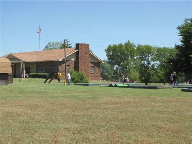 4 Mile Creek Resort - RV Park and Campground Picture 5