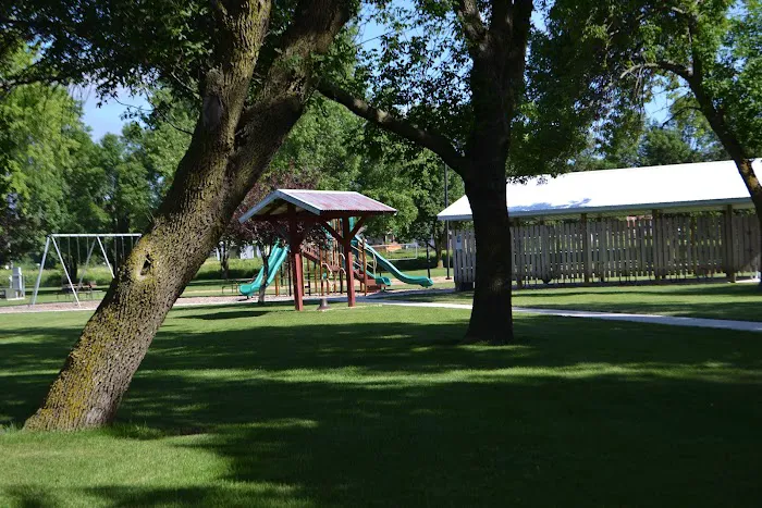 Seven Mile Lake Park Picture 7