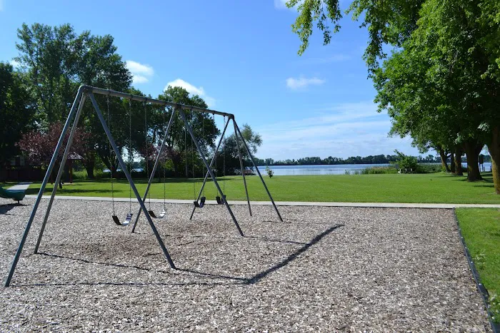 Seven Mile Lake Park Picture 8