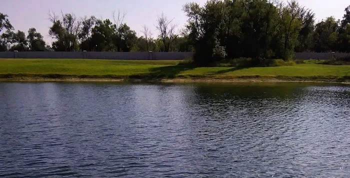 Pinaire Mobile Home Park Picture 5