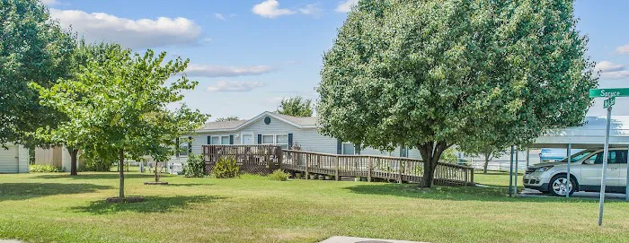 River Oaks Mobile Home Park Picture 3