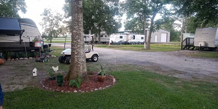 back to back rv park Picture 3