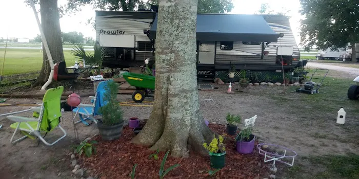 back to back rv park Picture 1