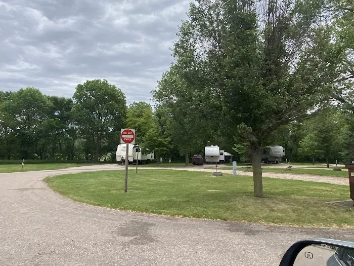 Riverside Campground Picture 9