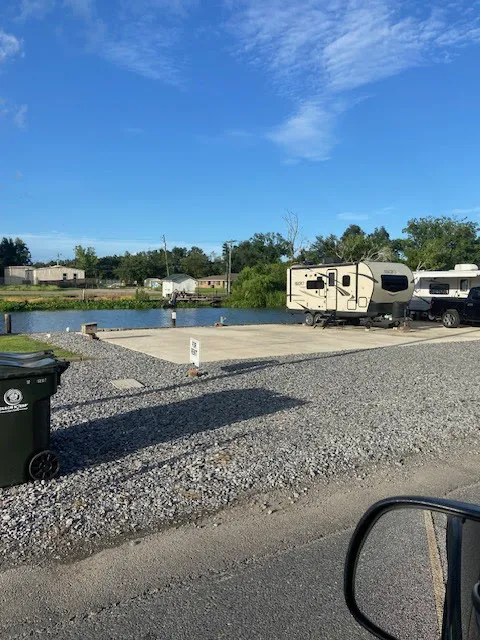 Waterfront RV Park Picture 3