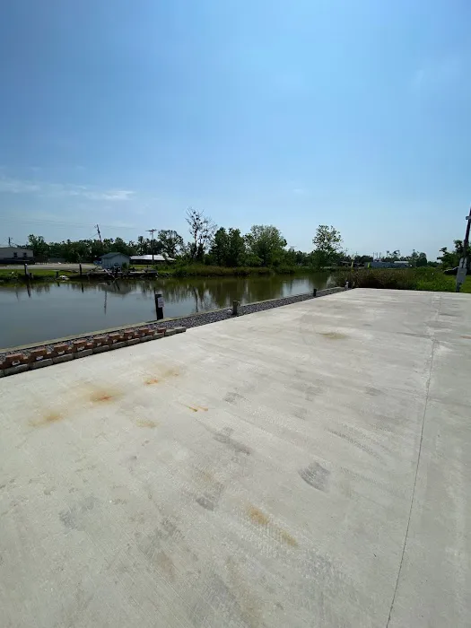 Waterfront RV Park Picture 1