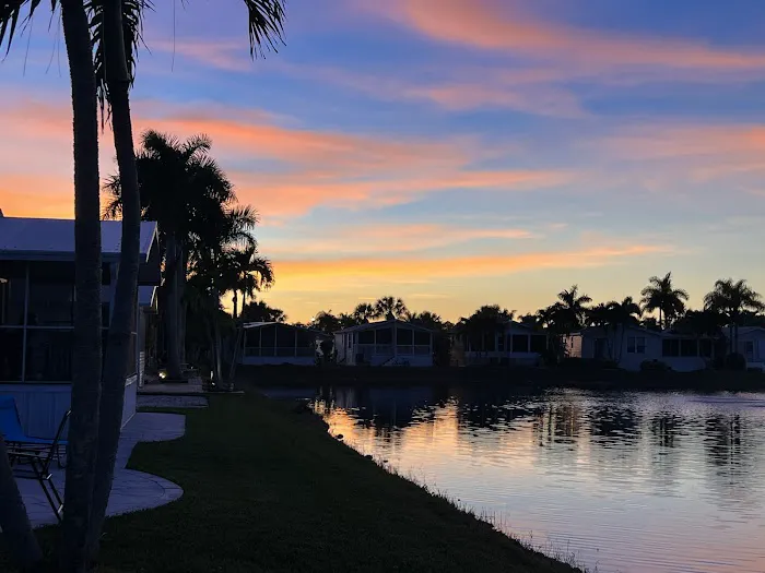 Silver Lakes RV Resort & Golf Club Picture 3