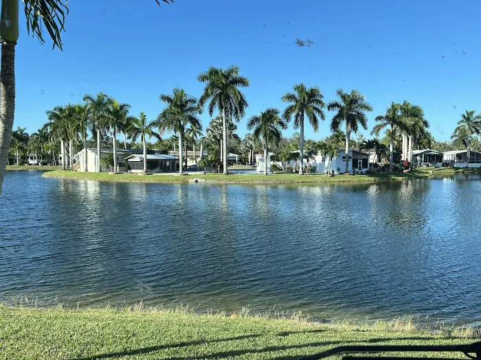 Silver Lakes RV Resort & Golf Club Picture 4
