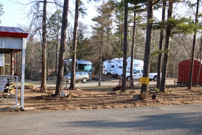 Golden Pond RV Park- Coast to Coast Picture 7