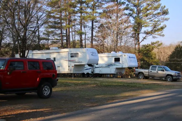Golden Pond RV Park- Coast to Coast Picture 4