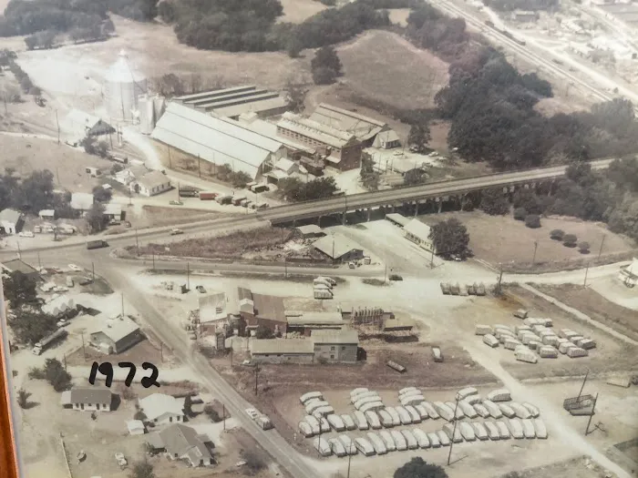 Waxahachie Creek RV Park Picture 2