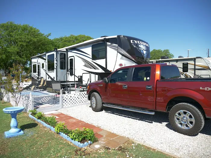 West Fork RV Park Picture 9