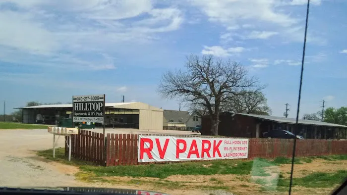 Hilltop Apartments and RV Park Picture 3