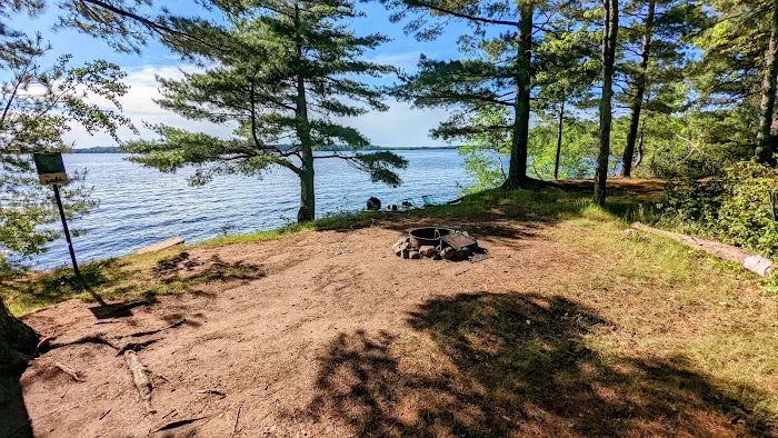 Island Lake Campsite #4 Picture 2
