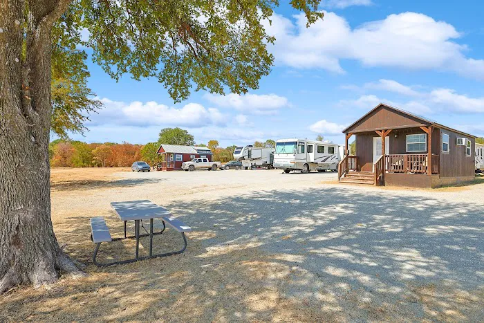 Stanford Ranch Lakeside RV Resort Picture 7