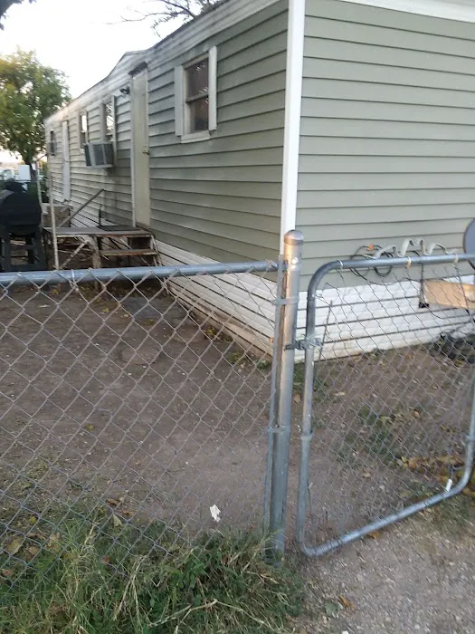 Azle Ave Mobile Home Park Picture 6