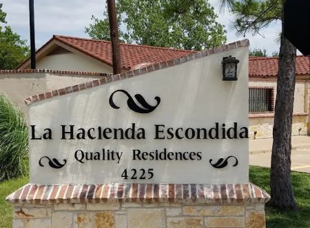 La Hacienda Escondida Mobile Home Park