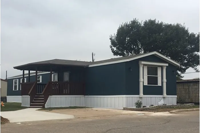 La Hacienda Escondida Mobile Home Park Picture 7