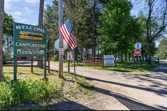 Moose Lake Park & Campground Picture 9