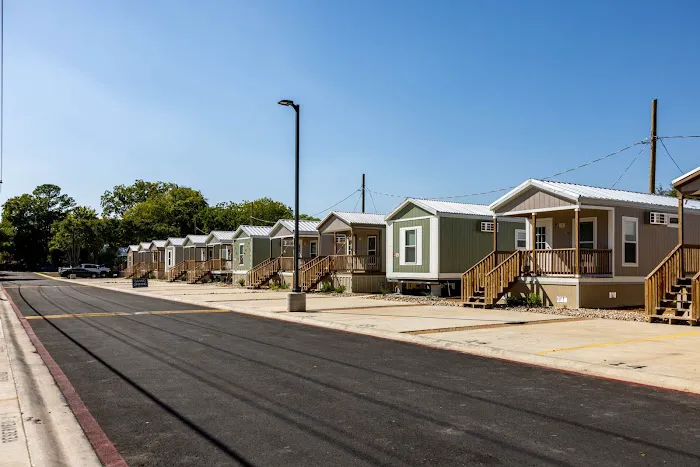 Aldea Mobile Home Park Picture 5