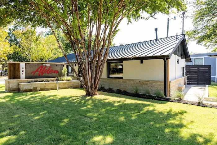 Aldea Mobile Home Park Picture 6