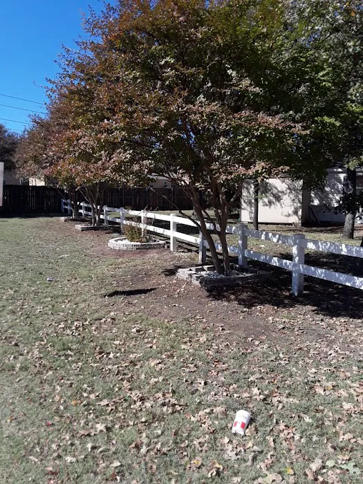 Hidden Oaks Picture 4