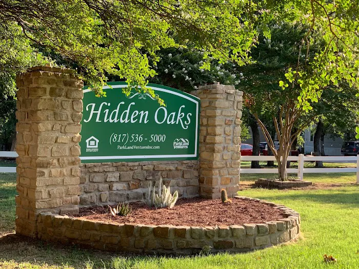 Hidden Oaks Picture 5