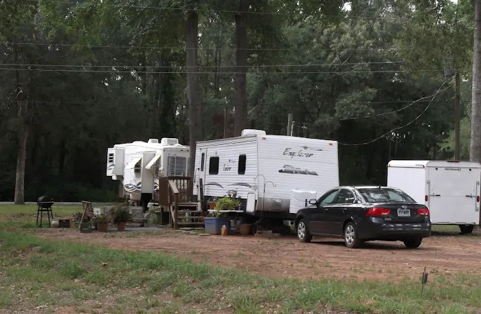 Trailer Village RV Park Picture 4